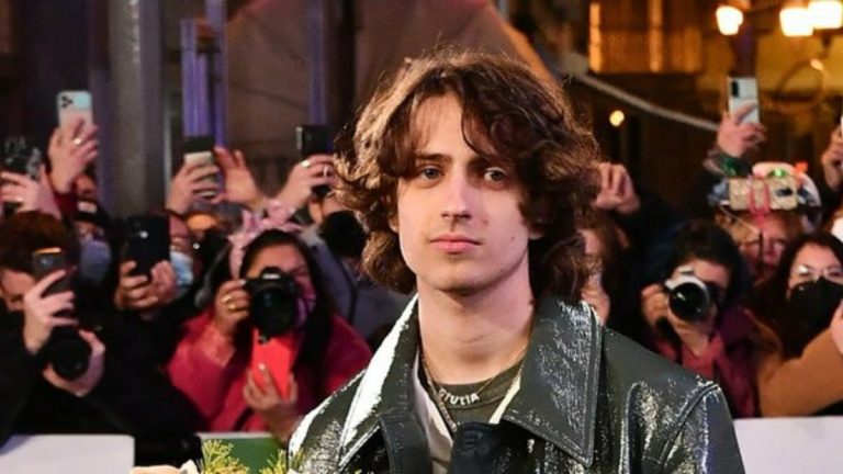 Sangiovanni ha una sostenitrice famosissima: chi è?