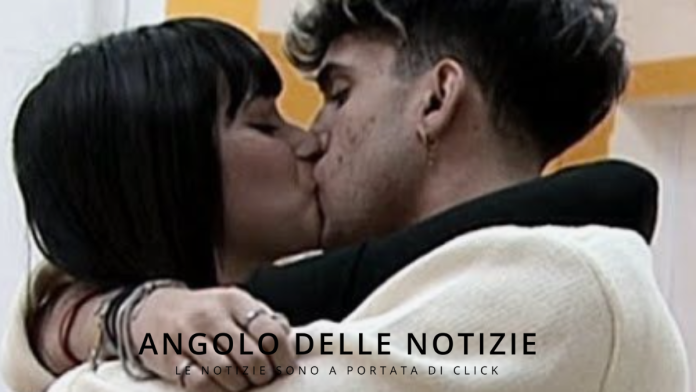 Aka7even e Martina Miliddi Aka7even e Martina Miliddi