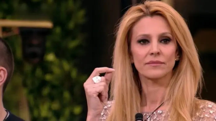 GF Vip 8, Adriana Volpe la discussione