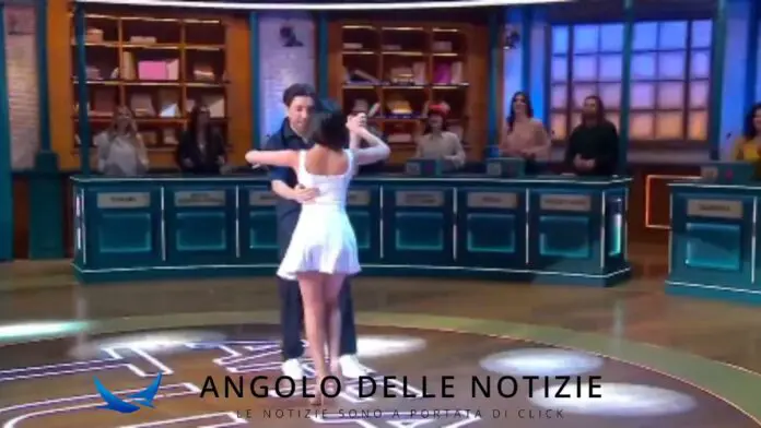 Affari tuo Stefano ruba la scena, la e presa con Martina Miliddi