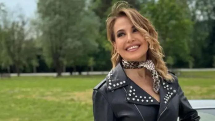 Barbara D'Urso versione Grease