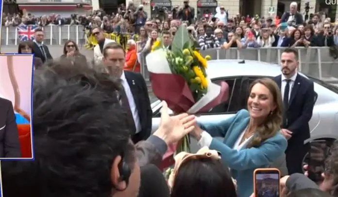 L'inviato de La Volta Buona Fabrizio D'Alessio regala i fiori alla principesa