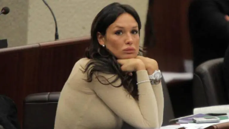 Nicole Minetti grazia ricevuta