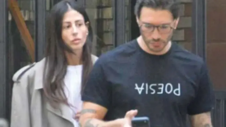 Stefano De Martino paparazzato da Oggi