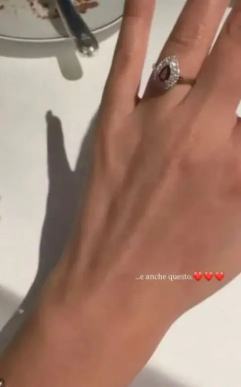 il regalo di Aka7even 