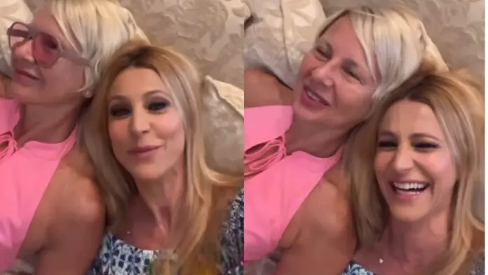 Antonella Elia e Adriana Volpe ridono a crepapelle dopo il Gf Vip Antonella Elia e Adriana Volpe ridono a crepapelle dopo il Gf Vip