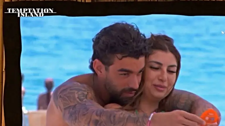 Temptation Island, Lory e Sabrina