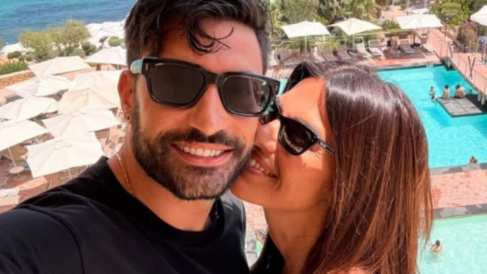 Bianca Guaccero in vacanza con il compagno Pernice