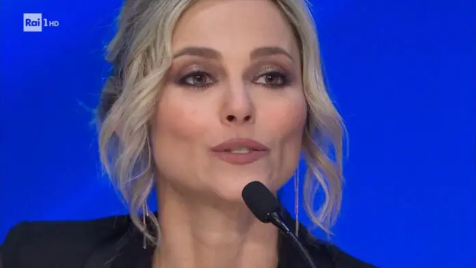 Francesca Fialdini è in onda in prima serata su Rai Uno Francesca Fialdini è in onda in prima serata su Rai Uno