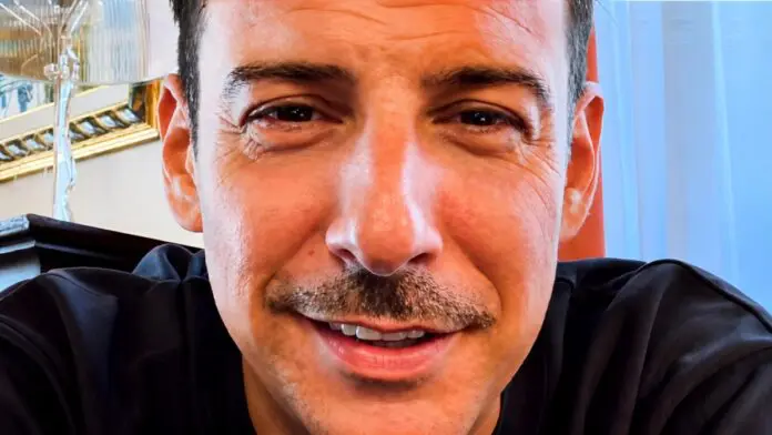 Francesco Gabbani interrompe il concoreto
