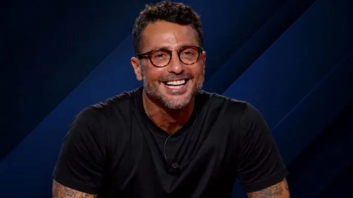 Fabrizio Corona apre un nuovo social per essere libero