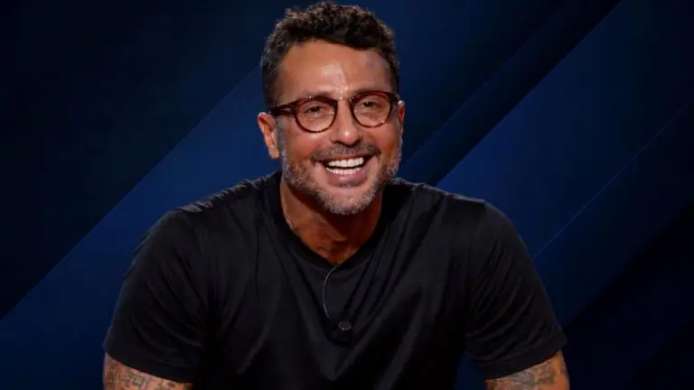 Fabrizio Corona apre un nuovo social per essere libero