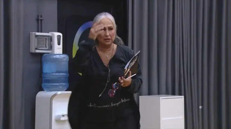 Celentano elimina due allievo
