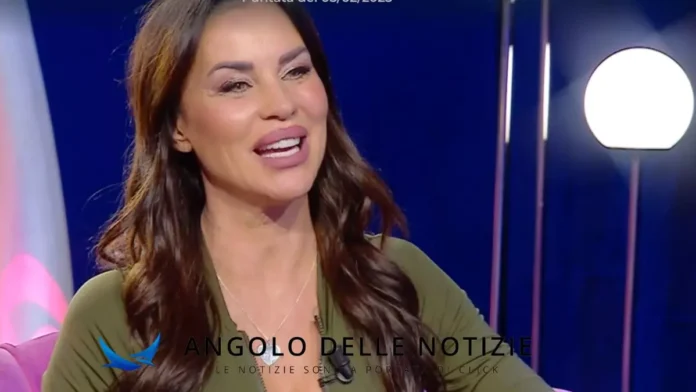 Antonella Mosetti a Storie di Donne al bivio parla del suo nuovo lavoro di Onlyfans