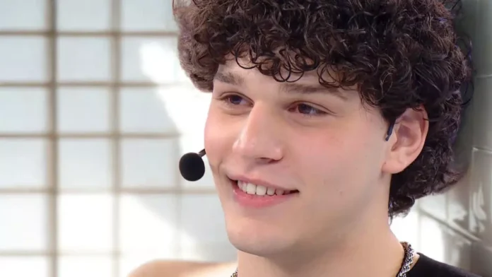 Nicolò fuori da Amici 24