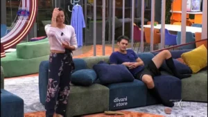 Francesca Carrara chiede aiuto al Gf 19