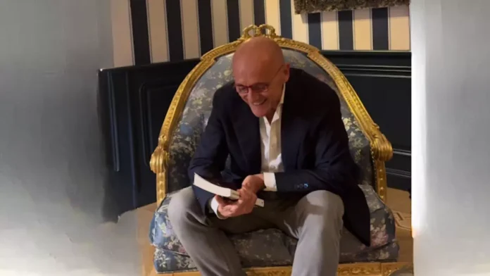 Alfonso Signorini il suo primo romanzo Alfonso Signorini il suo primo romanzo