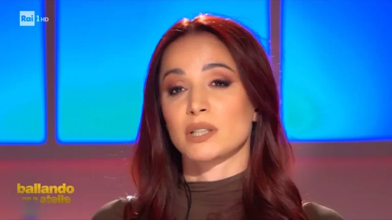 Andrea Delogu rompe il silenzio