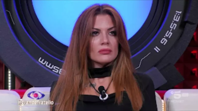 Lo scontro in casa, Valentina Piscopo protagonista