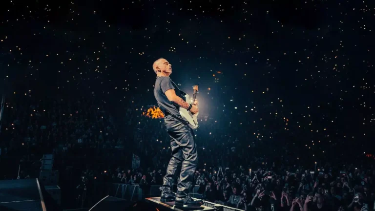 Eros Ramazotti in. tour con la figlia Aurora